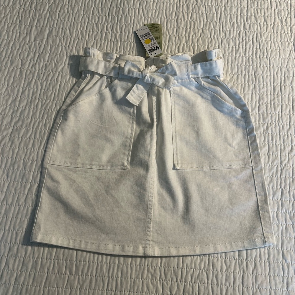 United Colors of Benetton white skirt size girls 2XL